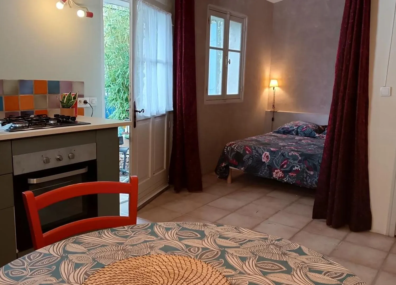 Sous La Vigne Villa Rustrel Frankrike